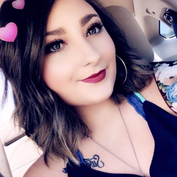 Meet your Posher, Breanna - Picture 1 of 1